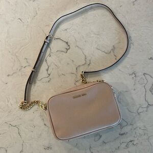 Michael Kors Large Leather Jet Set East West Crossbody - Soft Pink/Gold